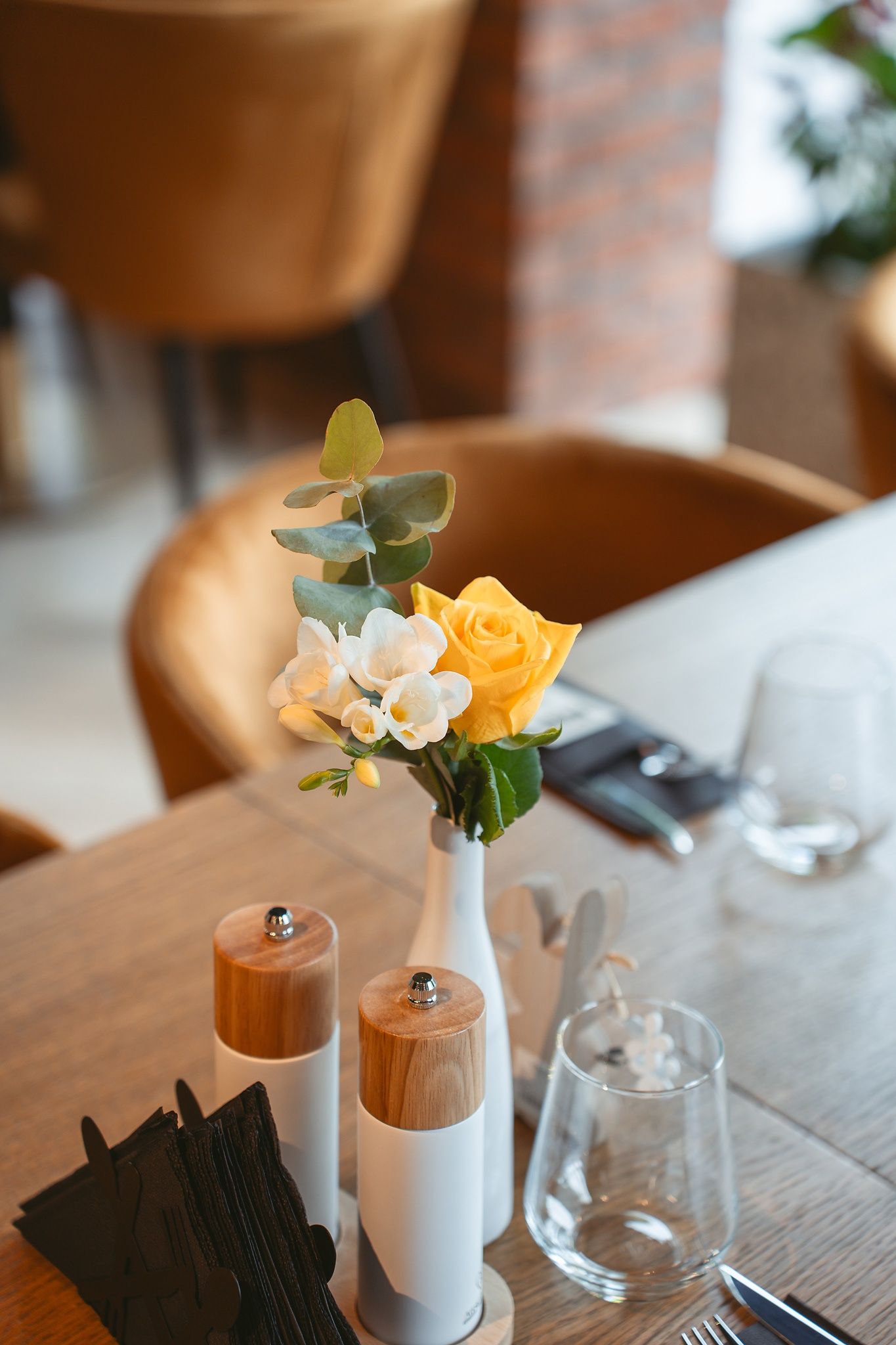 Design interior Bricks - A Culinary Oasis in the Heart of the City Oradea România Davidsign - 7